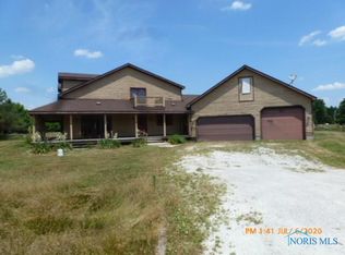 11841 Oak River Ln, Whitehouse, OH 43571