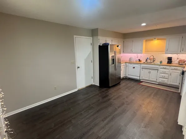 12000 Goodman St, Overland Park, KS 66213
