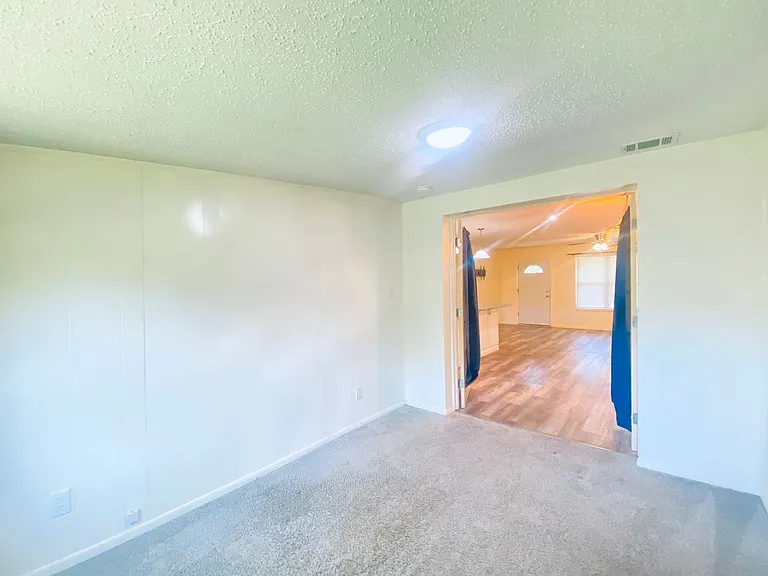 2315 Reva Cir — Photo 34