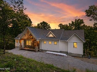 267 Lakemont Ln, Caryville, TN 37714
