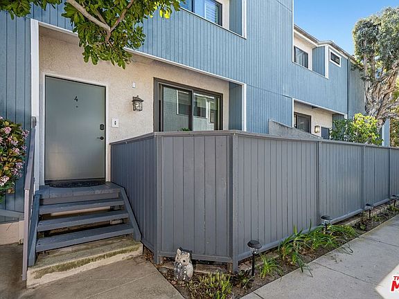 3rd image of 8172 Manitoba St Unit 4