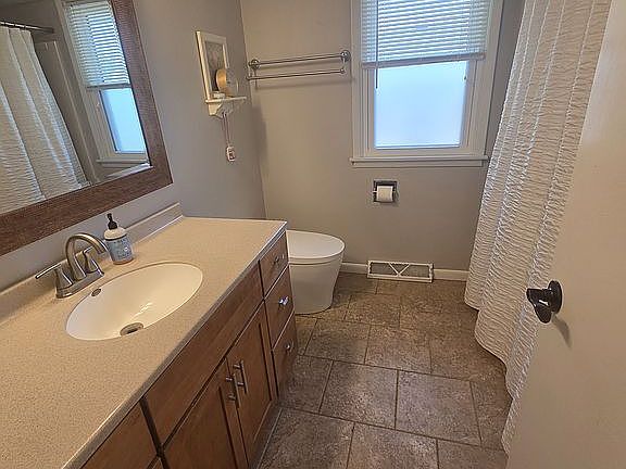 Hall Bath with heated bidet 