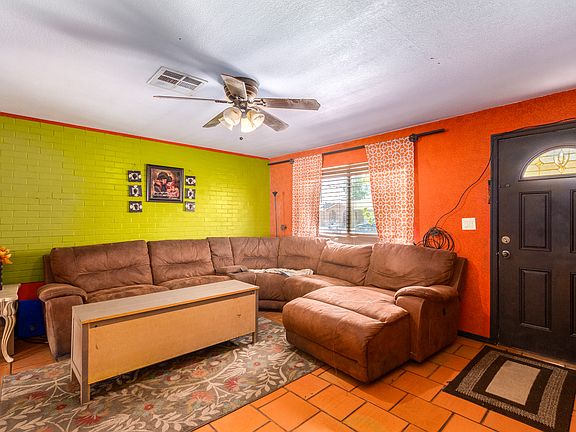 3rd image of 6714 W Cambridge Ave