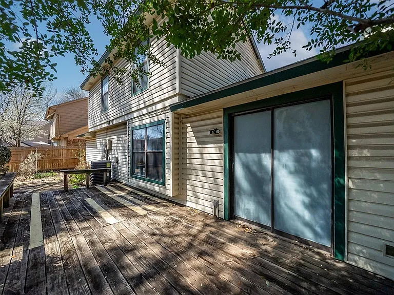 28 Brewster Ct — Photo 71