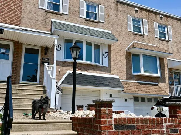 10212 Woburn Pl, Philadelphia, PA 19114