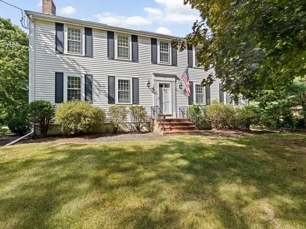15 Presidents Rd, Hingham, MA 02043