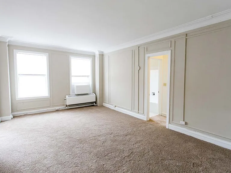 Dining/Living room