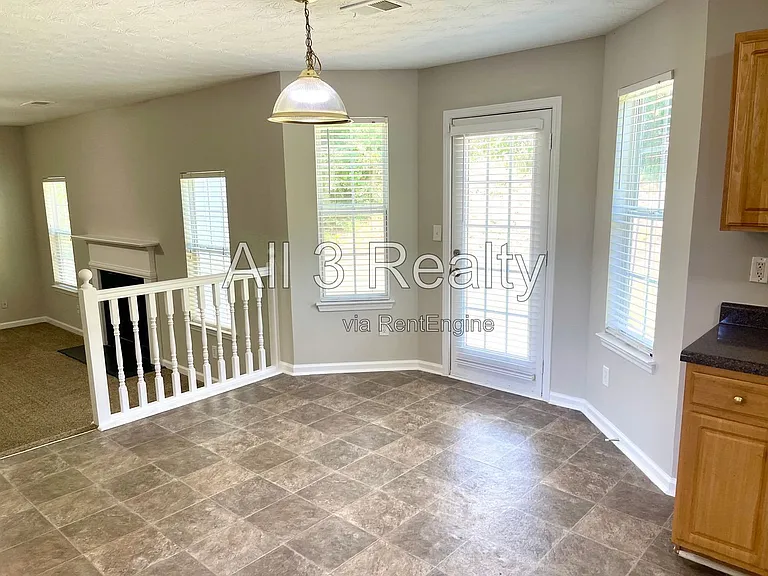 60 Spring Lake Ter — Photo 5