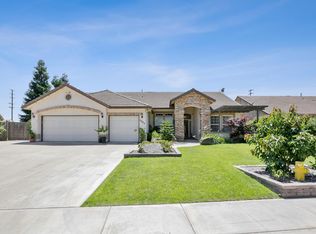 1523 E Beech Dr, Visalia, CA 93292