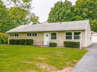 771 Bay Rd, Webster, NY 14580
