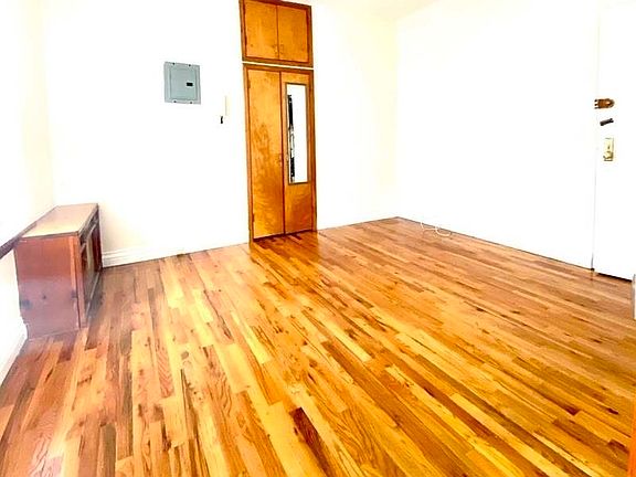 5th image of 22 W 77th St #47G