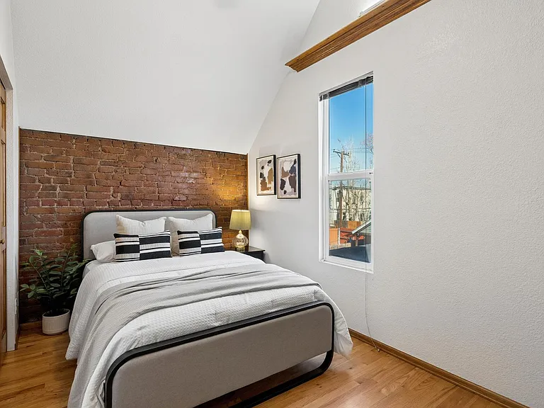 126 Galapago St — Photo 24