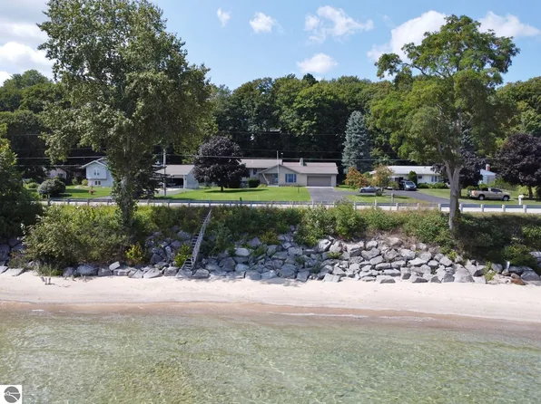 8054 S West Bay Shore Dr, Traverse City, MI 49684