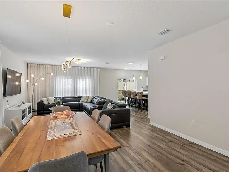 4023 Gardenia Ave — Photo 6