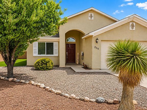 2nd image of 239 Bosque