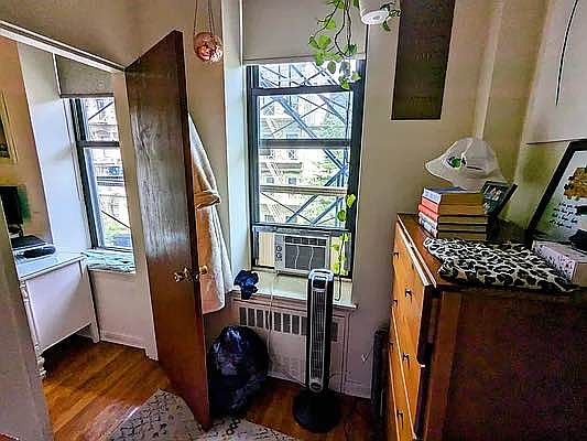 5th image of 136 W 80th St APT 3F
