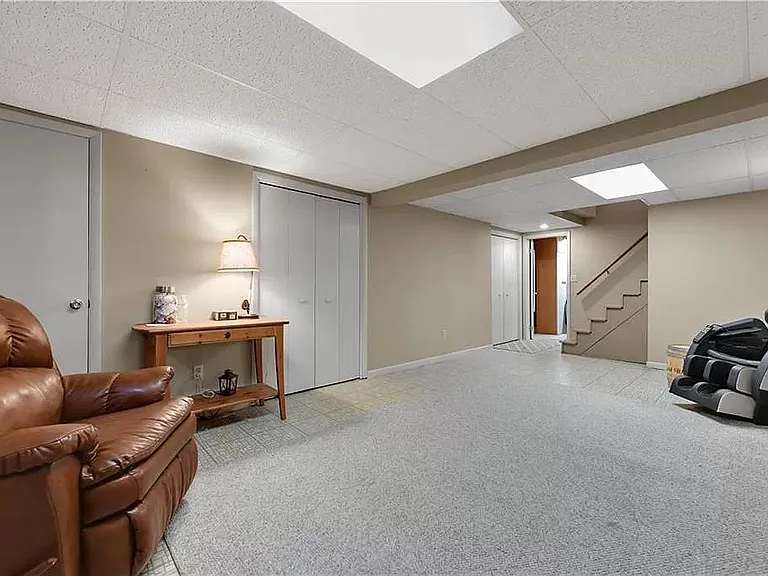 5218 Foxcroft Dr — Photo 24