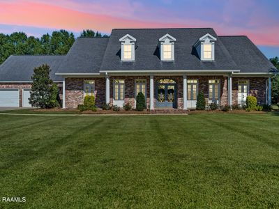 1002 Spanish Moss Dr, Breaux Bridge, LA, 70517