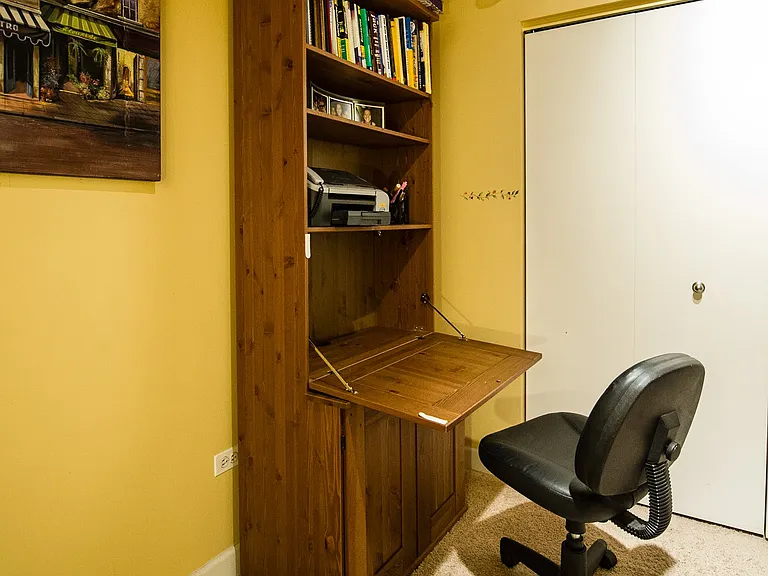 1330 W Monroe St #204 — Photo 30