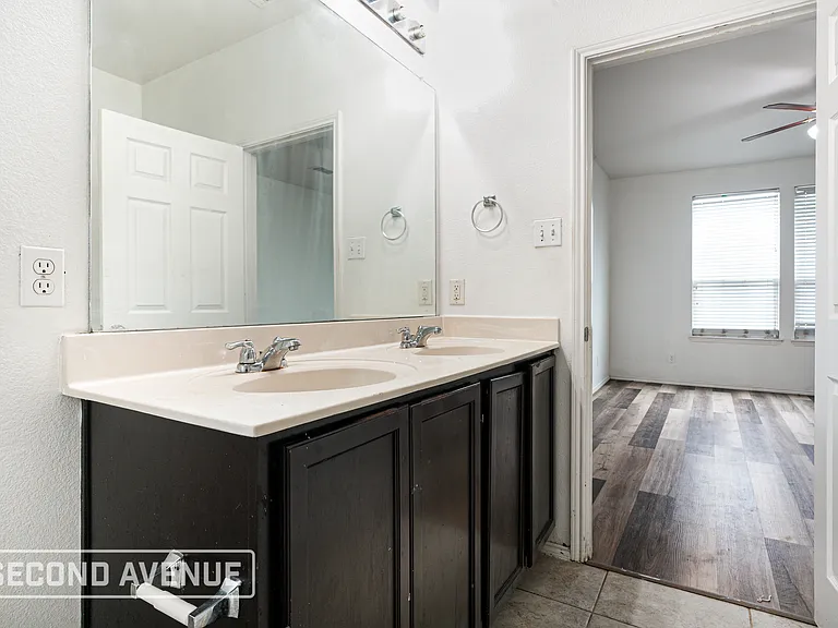 1420 Abby Creek Dr — Photo 13