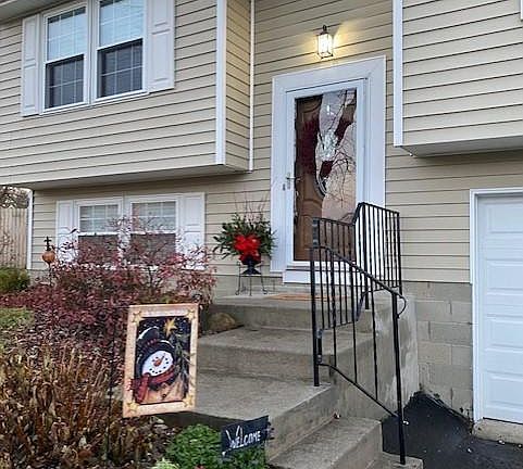 3rd image of 2633 Stoney Way