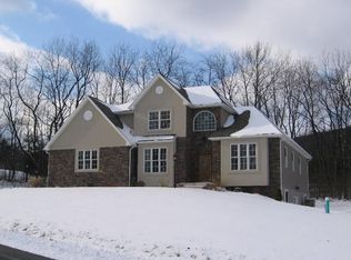 102 Woodland Dr, Danville, PA 17821