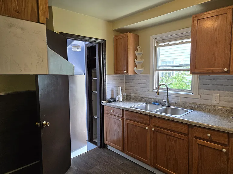 20191 Ryan Rd — Photo 10