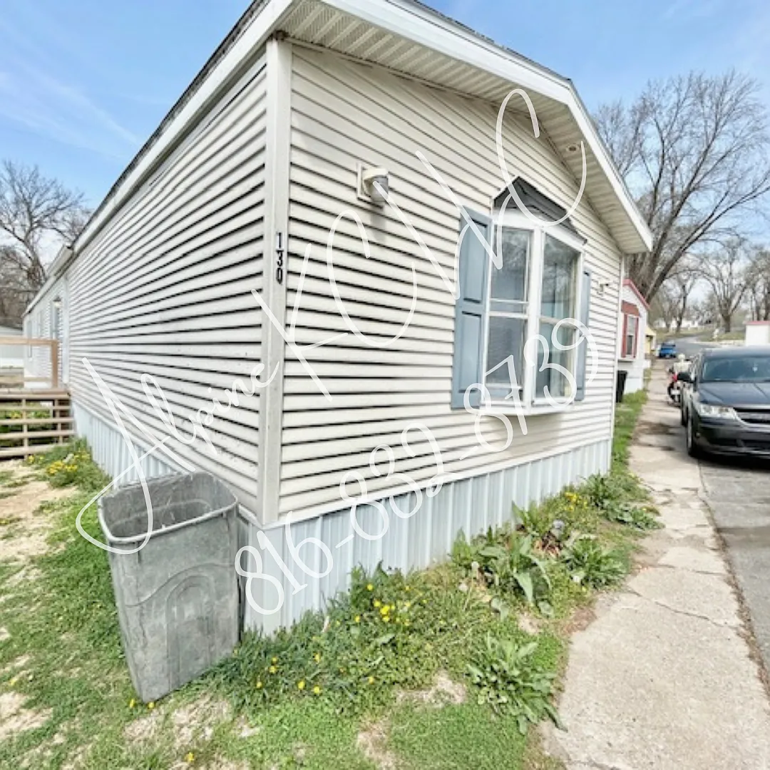 3 bed, 950 sqft, $1,195 — Photo 1