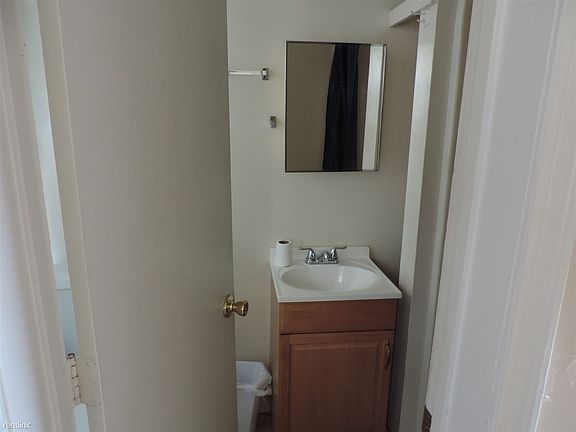 Clinton Ave Studio (3)