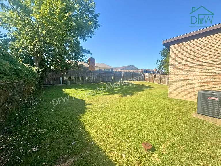1336 Burmeister Rd — Photo 23