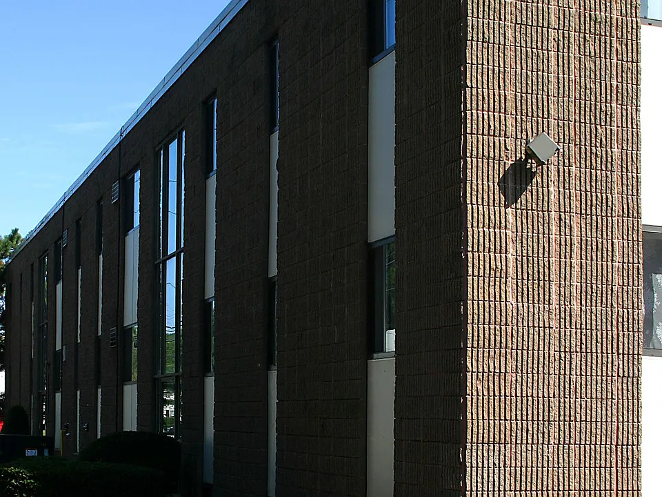550 Walnut St