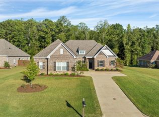 525 Towne Lake Pkwy, Opelika, AL 36804