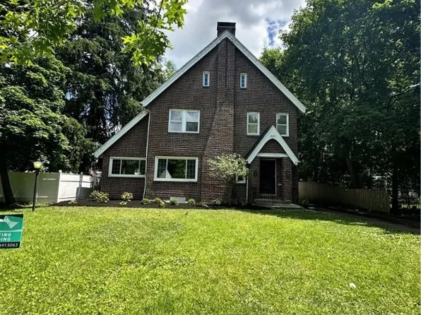 1840 Crescent Dr, Springfield, OH 45504