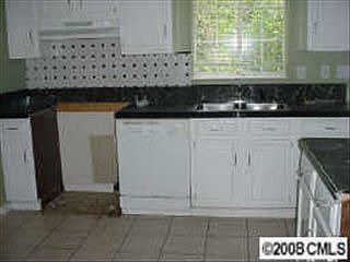4th image of 11521 Green Willow Ln