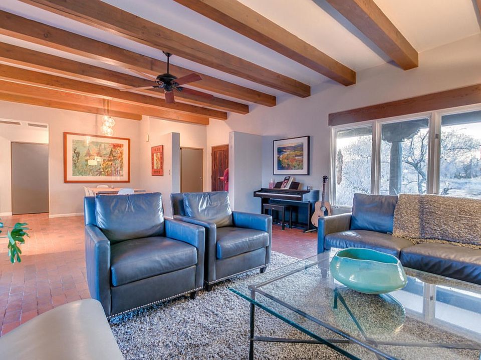 054_Living Room (4)