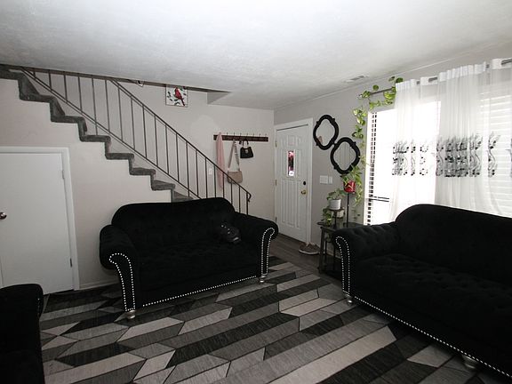 4th image of 5949 S Sultan Cir