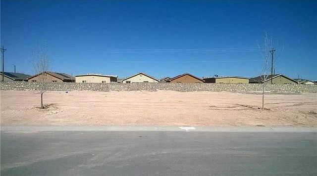 2nd image of 3864 Loma Cortez Dr