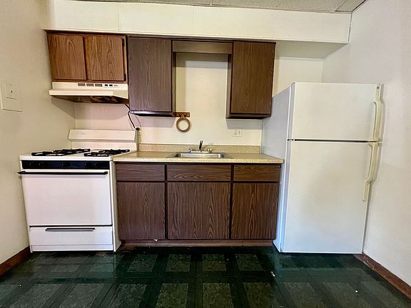 2nd image of 3116 Kennett Sq #0
