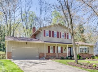 1418 Belle Meade Dr, Akron, OH 44321