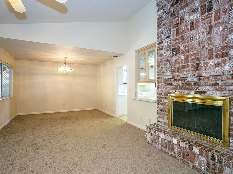 5809 Lincoln Ave — Photo 21