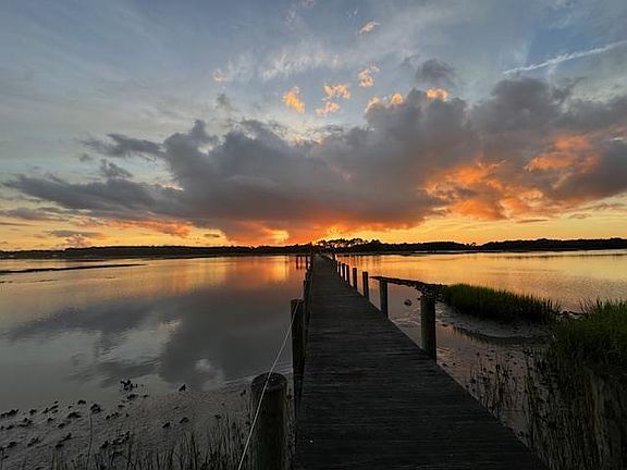 2nd image of 38157 Bells Neck Rd