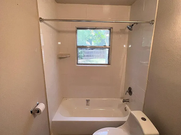 4048 Winfield Ave — Photo 9