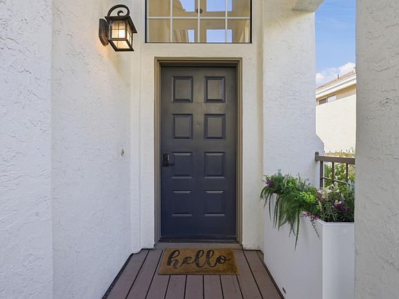 3rd image of 230 Lakeridge Way