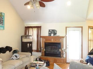 16920 Jayhawk Rd, Carthage, MO 64836