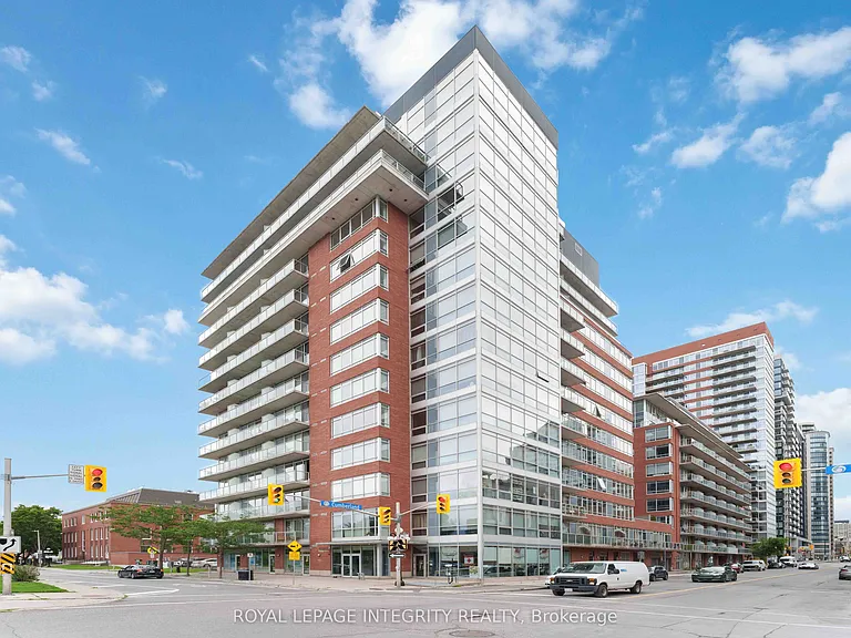 180 York St #909 — Photo 2