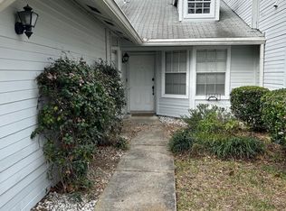 11090 Wandering Oaks Dr, Jacksonville, FL 32257