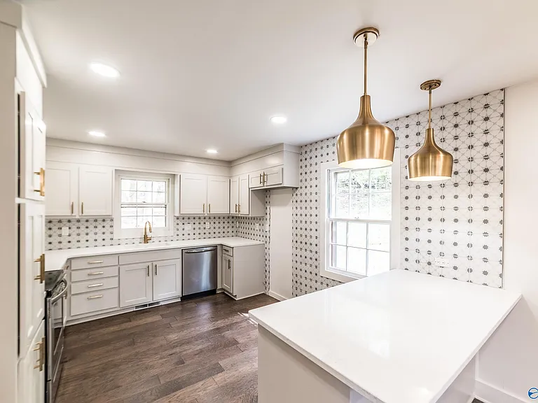 8013 Tea Garden Rd SE — Photo 14