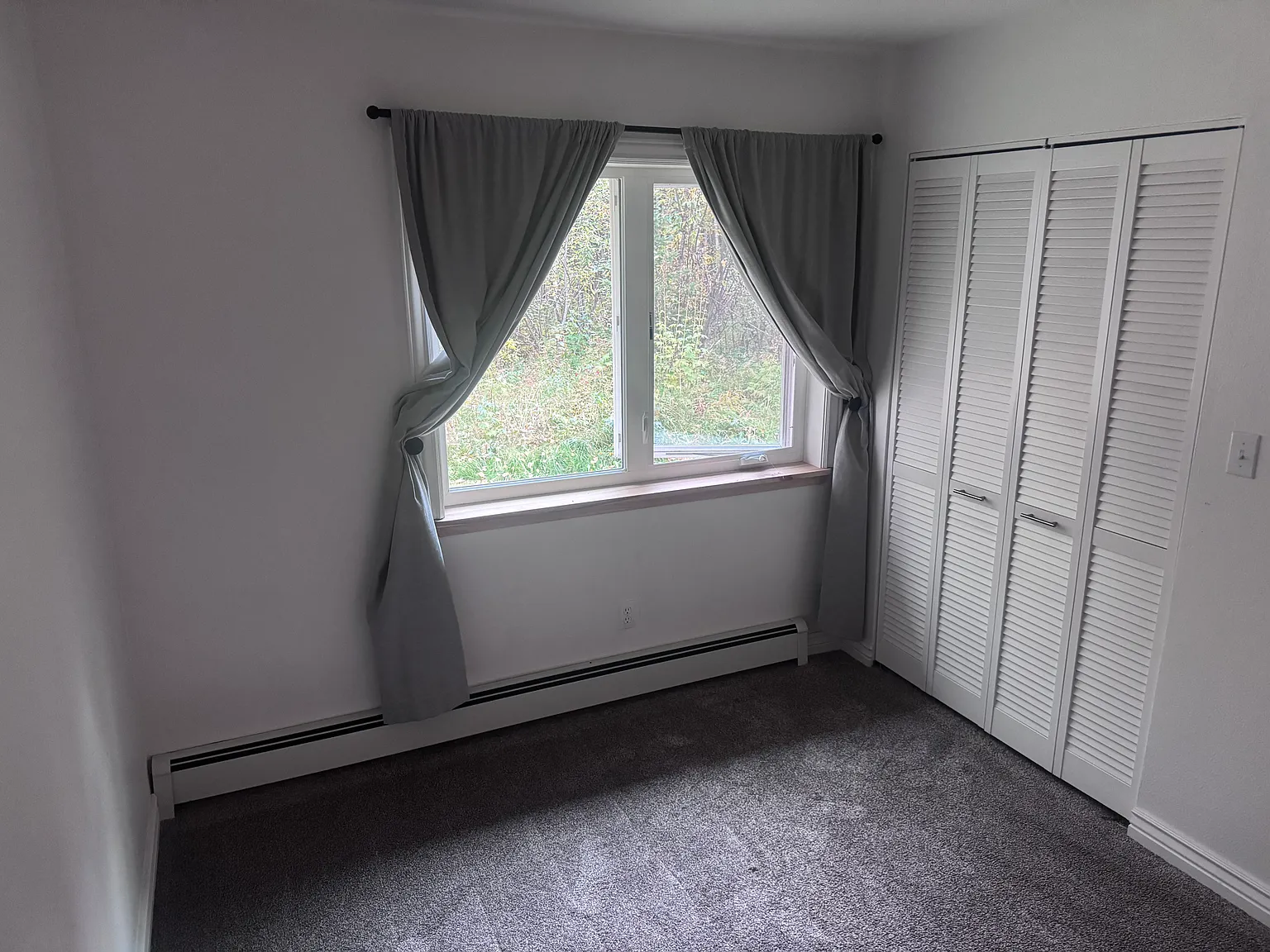 3 bed, 1184 sqft, $1,100 — Photo 3