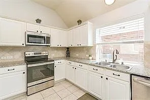 20510 Glademill Ct — Photo 7