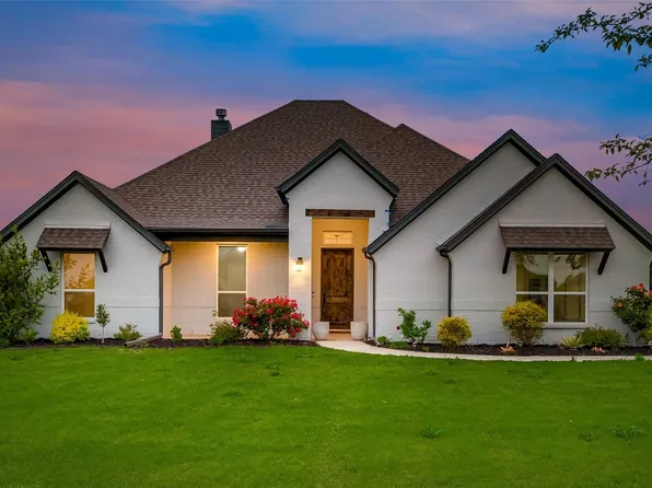 350 Martha Ln, Fort Worth, TX 76126